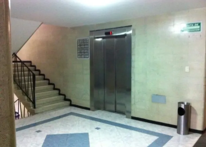 Dos Naciones Hotel